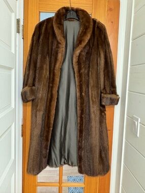 Natural Norwegian Mahogany Mink